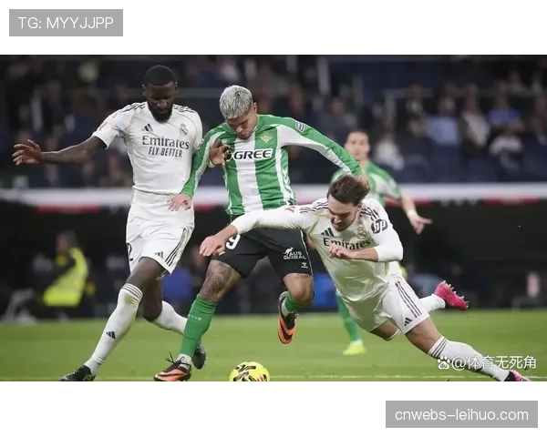 争议瞬间：皇马对阵皇家社会，吕迪格禁区内的疑似手球未判